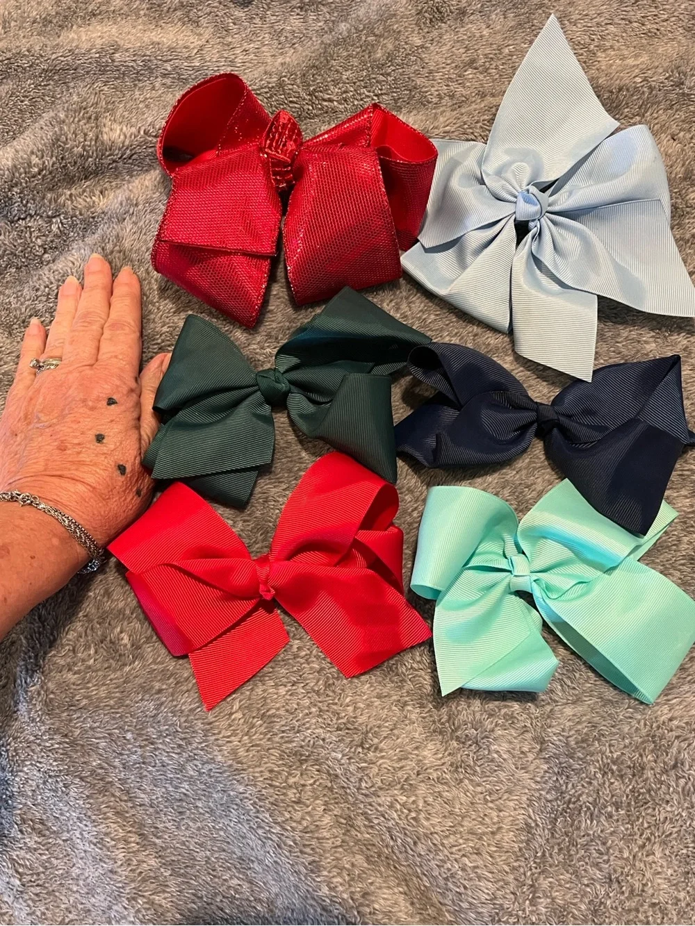 🌻3/$15 Bow Bundle of Six Bows
